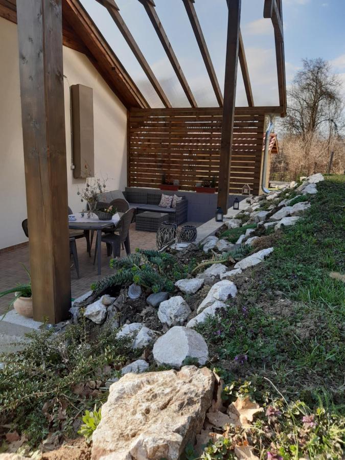 Liget Vendeghaz Villa Szokolya Buitenkant foto